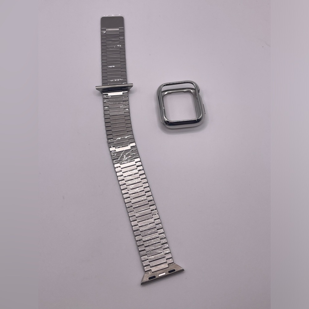 NIB SILVER COLORED MAGNETIC WATCH BAND AND WATCH FACE PROTECTOR